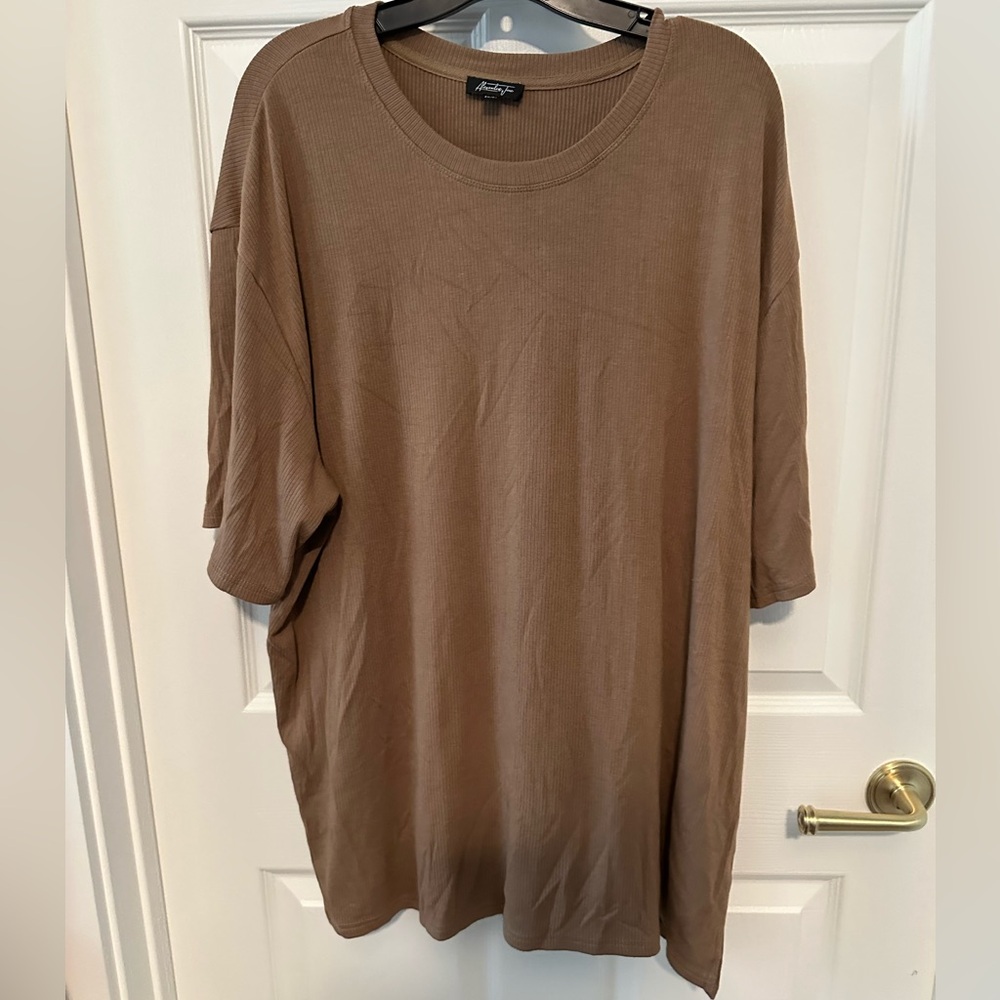 Alexander Jane tee